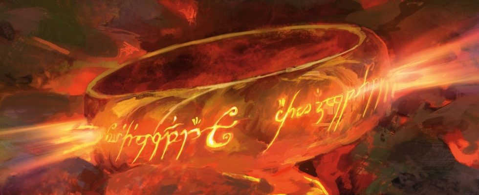 Writing shines on the surface of The One Ring as it heats up