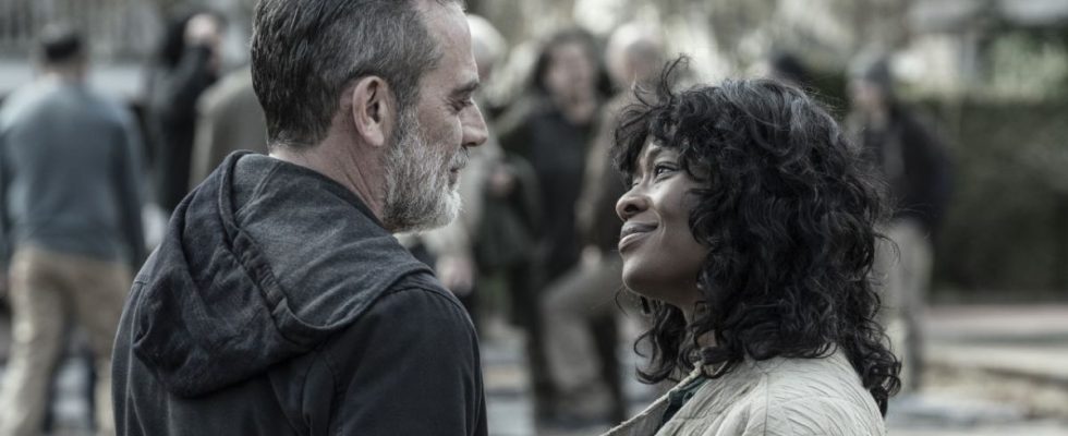 Negan and Annie loving stare in The Walking Dead