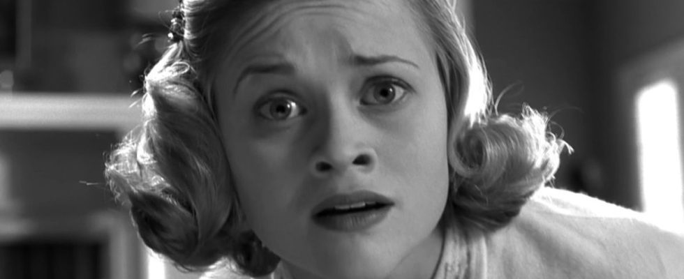 Reese Witherspoon as Jennifer in 1998