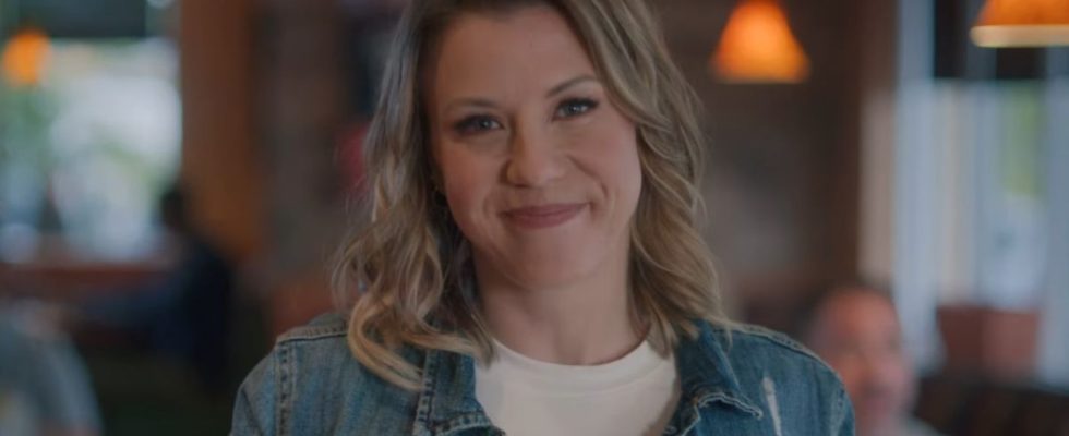Jodie Sweetin in a Sizzler ad