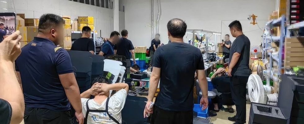 Police raid of fake GPU warehouse.