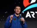 L'astronaute canadien Jeremy Hansen, vu ici à Houston le 3 avril, a été nommé dans l'équipage d'Artemis 2.