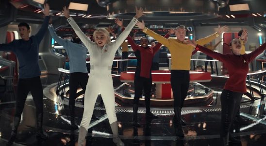 The Enterprise crew dancing on Strange New Worlds