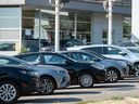 Statistique Canada indique que les ventes au détail ont augmenté de 0,1 pour cent pour atteindre 65,9 milliards de dollars en juin, stimulées par les ventes des concessionnaires de voitures neuves.