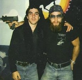 Michael Falco, à gauche, a été assassiné par Evans, à droite.  NYSP