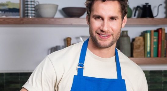 Hot Dish with Franco TV Show on Food Network: canceled or renewed?