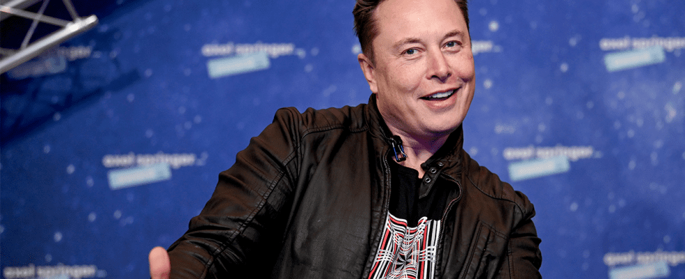 Elon Musk accueilli au tournoi Valorant avec des huées et des chants de « Bring Back Twitter »