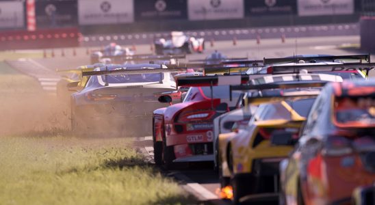 Forza Motorsport n'aura pas d'écran partagé au lancement en raison d'un "investissement important" dans les graphismes