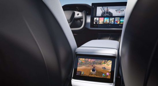 Tesla 2021 Model S interior