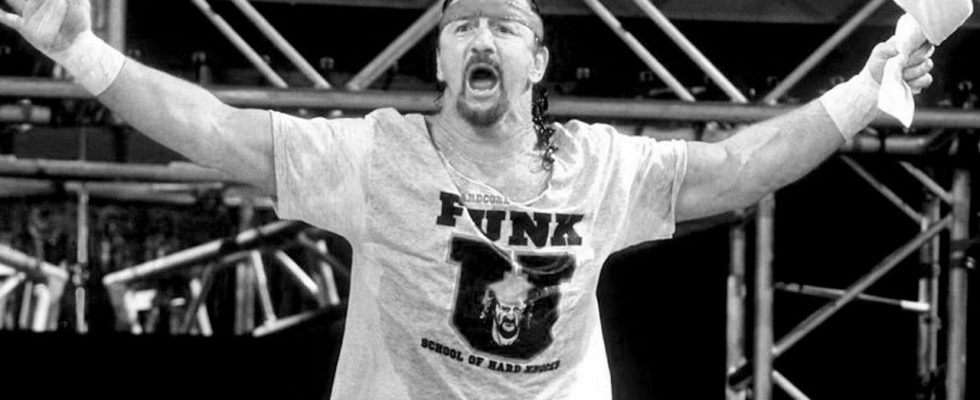 Les légendes et les fans de la lutte pleurent l'icône de la WWE Terry Funk, décédé à 79 ans