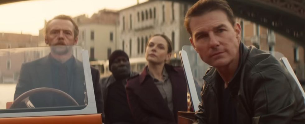 Tom Cruise, Simon Pegg, Rebecca Ferguson and Ving Rhames in Dead Reckoning scene.