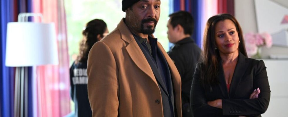 Jesse L. Martin as Alec Mercer and Maahra Hill as Marisa in