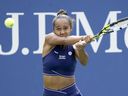 Leylah Fernandez, du Canada, lors du premier tour des championnats de tennis de l'US Open, le mardi 29 août 2023, à New York.