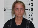 Ashley Waffle est accusée d'avoir eu des relations sexuelles avec un étudiant de 16 ans.