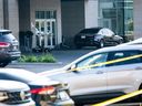 La police d'Ottawa enquête après que deux personnes ont été tuées et d'autres blessées dans le stationnement du Centre des congrès Infinity, le dimanche 3 septembre 2023.