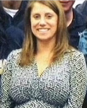 VOULAIT TOMBER ENCEINTE : Le district scolaire unifié de Redlands a versé 8,25 millions de dollars aux victimes de la tentatrice enseignante Laura Whitehurst.