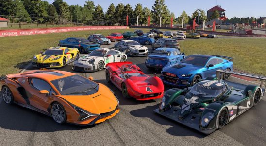 Le mode carrière de Forza Motorsport mélange familiarité et choix étranges