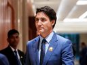 Le premier ministre Justin Trudeau se rend à une réunion bilatérale avec le premier ministre indien Narendra Modi lors du sommet du G20 à New Delhi, le 10 septembre 2023.