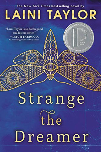 couverture de Strange the Dreamer de Laini Taylor : un dessin doré d'un papillon sur fond bleu