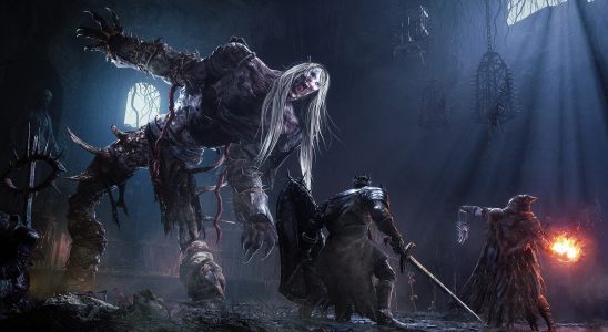 Two players preparing to fight a nasty-looking boss in Lords of the Fallen.