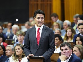 Le premier ministre Justin Trudeau fait une déclaration à la Chambre des communes, sur la Colline du Parlement, à Ottawa, le lundi 18 septembre 2023.