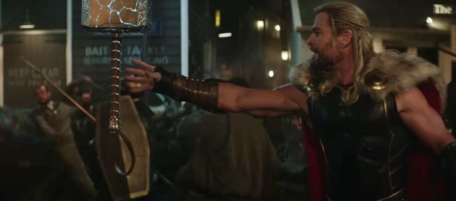 Le marteau Mjolnir de Thor avait presque un nom différent dans le premier film