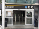 Station de métro Eglinton, où a eu lieu la bagarre.