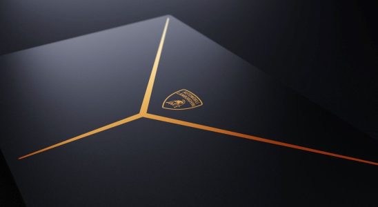 Razer s'associe à Lamborghini pour créer un ordinateur portable de jeu ridiculement cher et légèrement orange