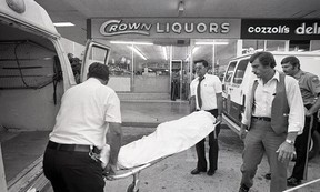 MURDER CITY USA : Les corps s'entassent à Miami à l'époque des Cocaine Cowboys.  LES NOUVELLES DE MIAMI/GETTY