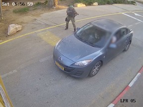 Le Hamas tire à bout portant sur des passagers d'une voiture