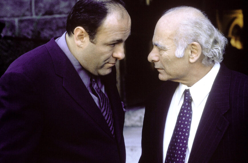 James Gandolfini et Burt Young dans Les Sopranos