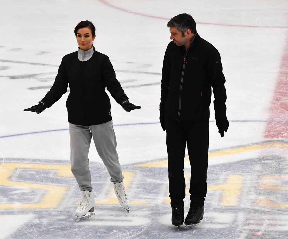 Roxy Shahidi s'entraîne pour danser sur glace