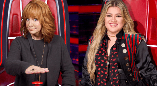 Reba McEntire and Kelly Clarkson on The Voice.