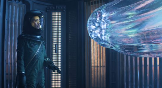 Le co-créateur d'Invasion, Simon Kinberg, parle de la saison 2 et au-delà, de Star Wars Rebels, de X-Men et plus [Exclusive Interview]
