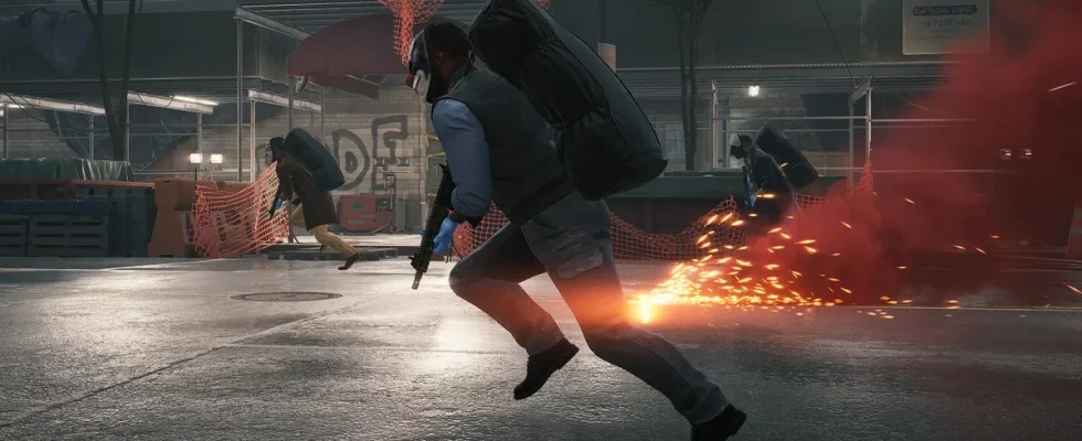 Payday 3: robbers running away from a flare.