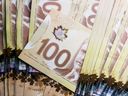 Le gouvernement de l'Alberta a publié le rapport d'un consultant qui comprend une estimation de 334 milliards de dollars du transfert d'actifs du fonds du Régime de pensions du Canada vers un régime de retraite autonome de l'Alberta.