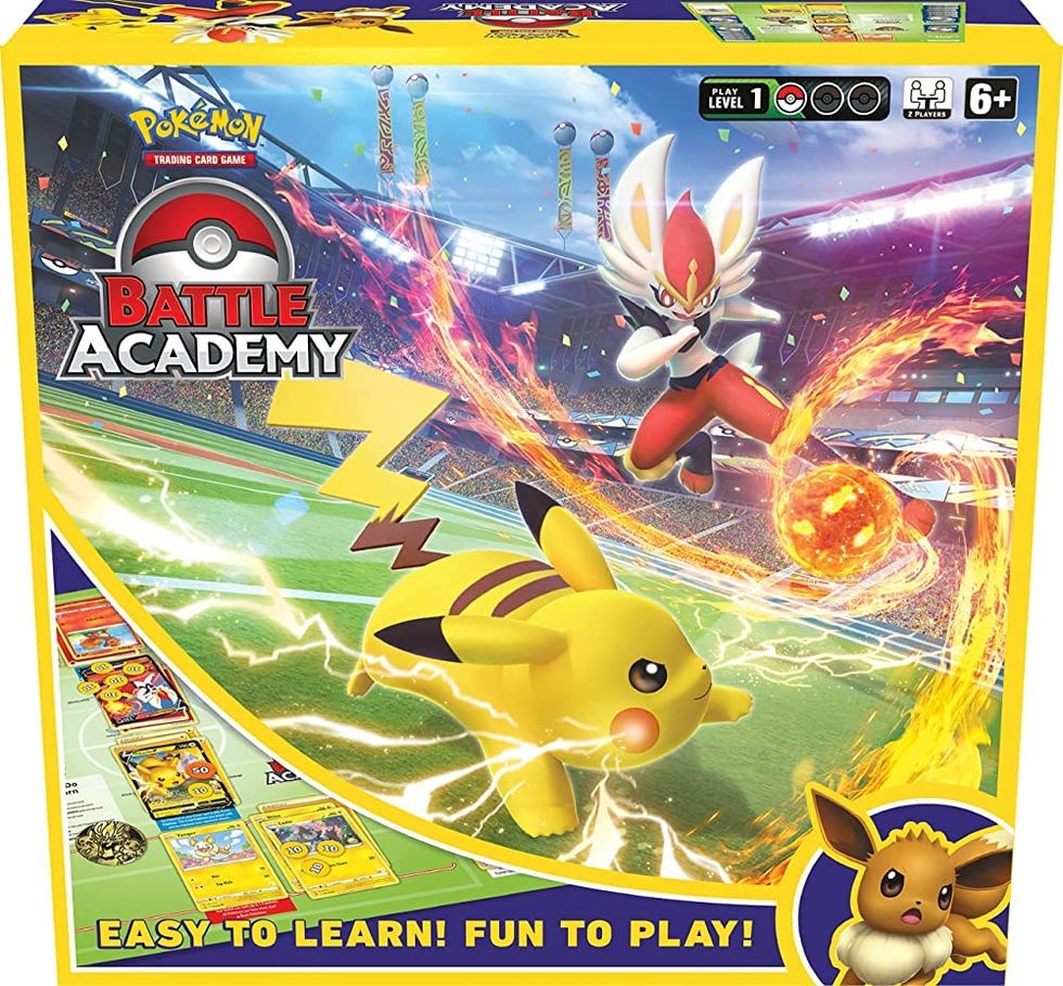 Jeu de cartes à collectionner Pokémon Battle Academy (Cendrillon V, Pikachu V et Évoli V)