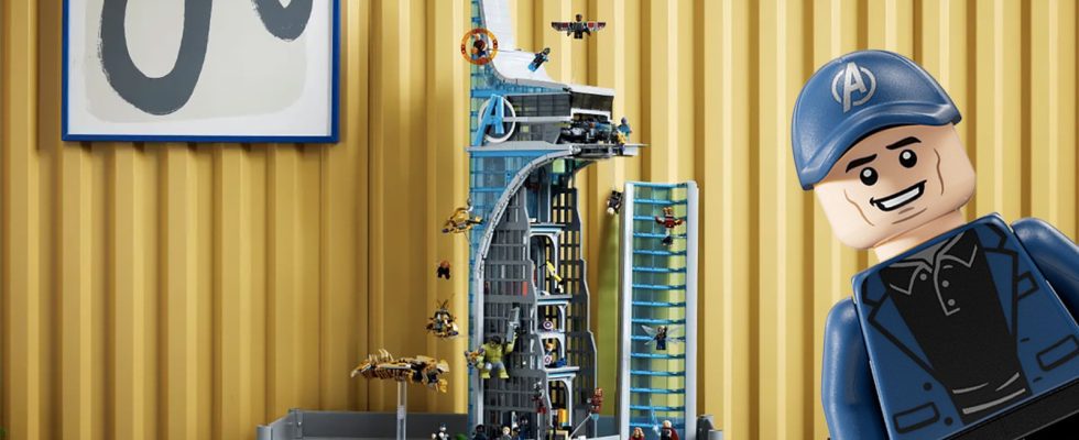Cool Stuff : l'ensemble de jeu Avengers Tower de LEGO est énorme et comprend une figurine de Kevin Feige