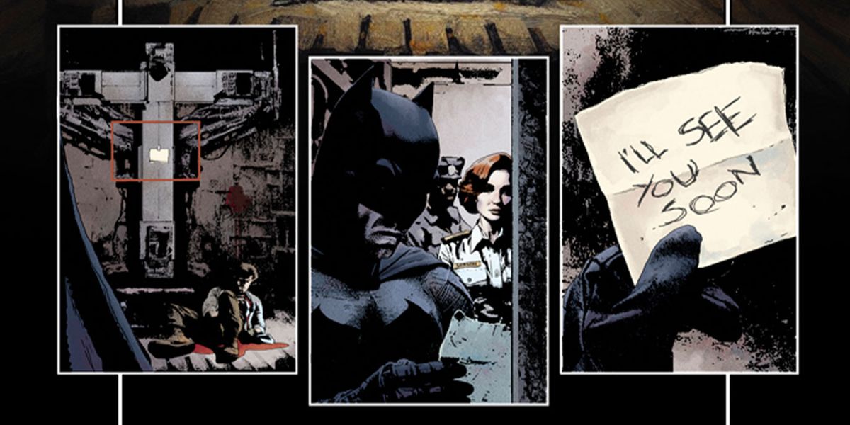 En enquêtant sur une scène de crime, Batman lit une note manuscrite qui dit JE VOUS VOIR BIENTÔT.