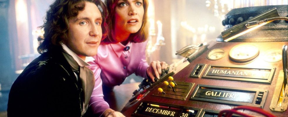 Paul McGann as The Doctor and Daphne Ashbrook as Grace Holloway in Doctor Who (1996)