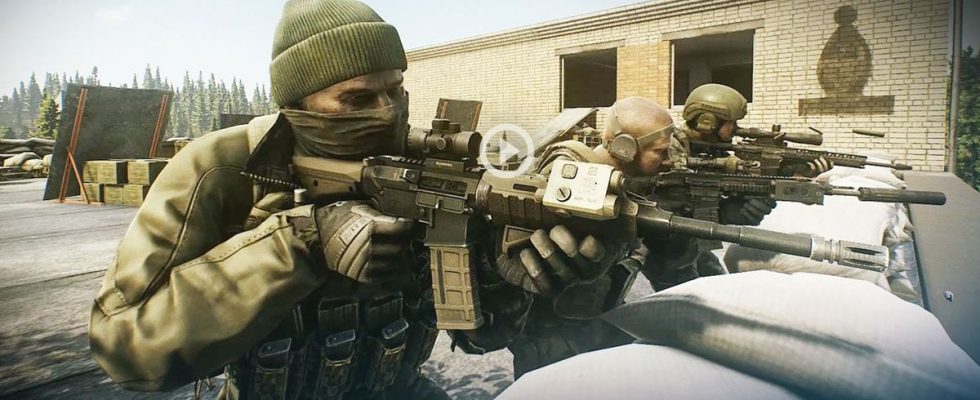 Escape from Tarkov website image - three guys with guns