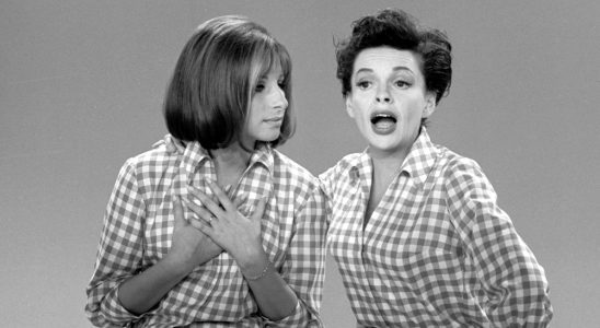 LOS ANGELES - OCTOBER 4: THE JUDY GARLAND SHOW featuring (from left) Barbra Streisand; Judy Garland, October 4, 1963. (Photo by CBS via Getty Images)