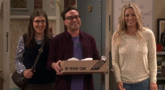C'est un miracle des Saturnales !  Chuck Lorre de Big Bang Theory partage la première nouvelle mise à jour dérivée depuis des lustres