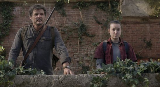 Pedro Pascal and Bella Ramsey in The Last of Us Season 1