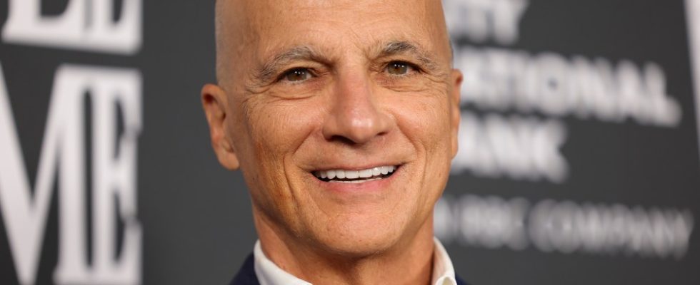 Jimmy Iovine at the 2022 Rock & Roll Hall of Fame Induction Ceremony Red Carpet held at the Microsoft Theatre on November 5, 2022 in Los Angeles, California.