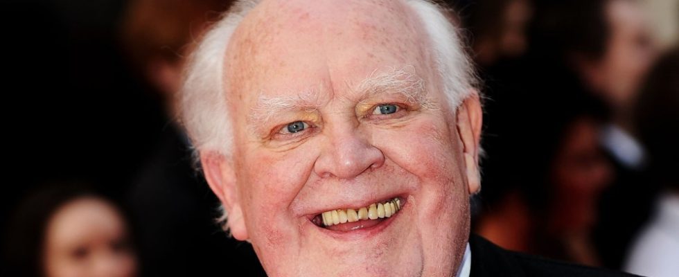 LONDON, ENGLAND - MARCH 13:  Actor Joss Ackland attends The Olivier Awards 2011 at Theatre Royal on March 13, 2011 in London, England.  (Photo by Ian Gavan/Getty Images)