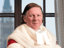 Malcolm Rowe, l'un des deux juges dissidents sur la décision de la Cour suprême du Canada concernant la taxe fédérale sur le carbone.