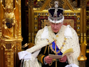 Le roi Charles prononce le discours du Trône le mardi 7 novembre 2023 dans la chambre de la Chambre des Lords, lors de l'ouverture officielle du Parlement, au Parlement, à Londres.