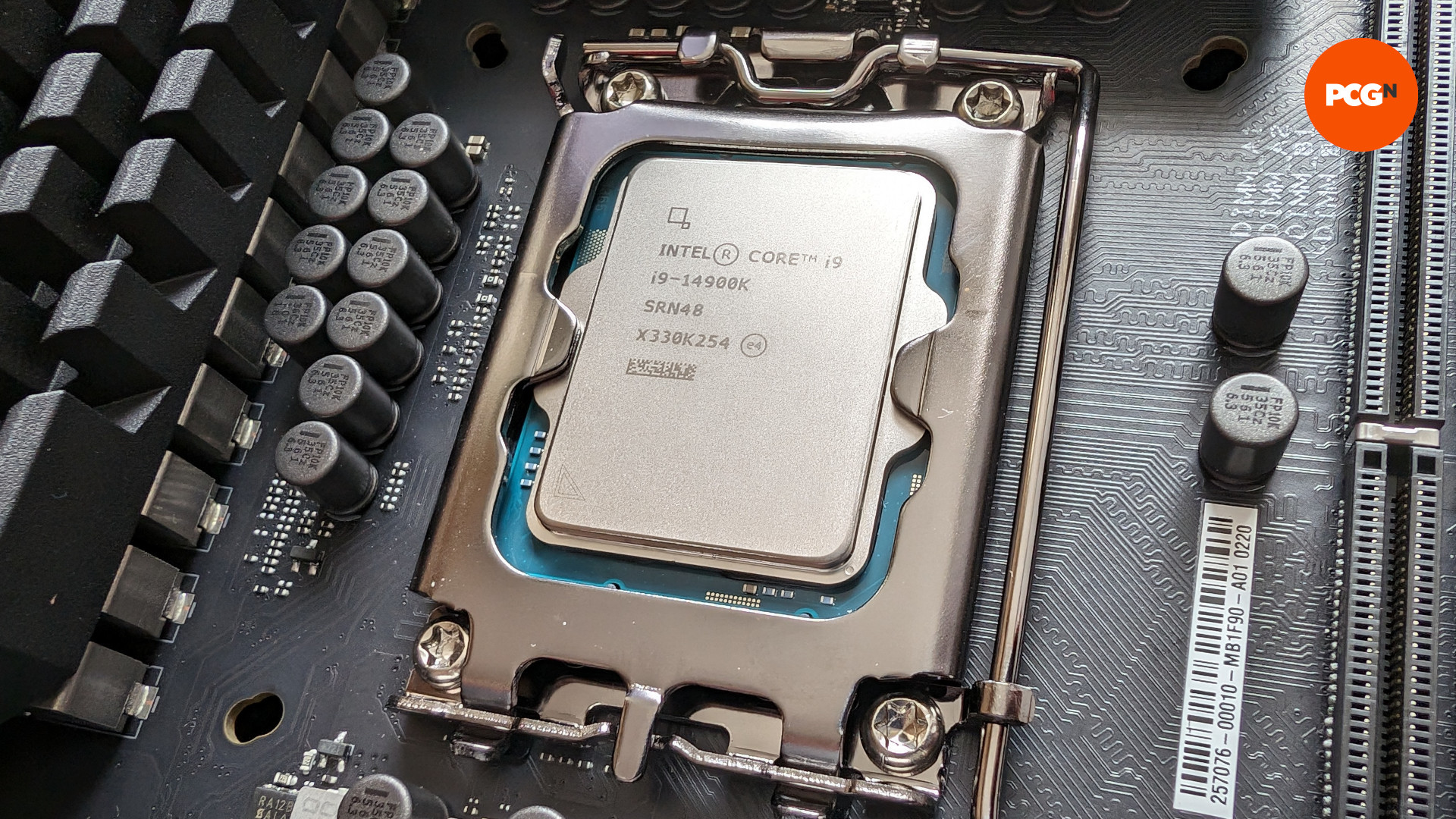 L'Intel Core i9 14900K niché dans son socket LGA 1700