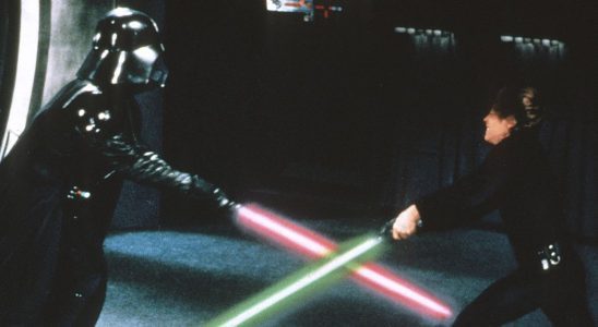 Le lampadaire sabre laser Dark Vador de Star Wars bénéficie d'une réduction de prix massive